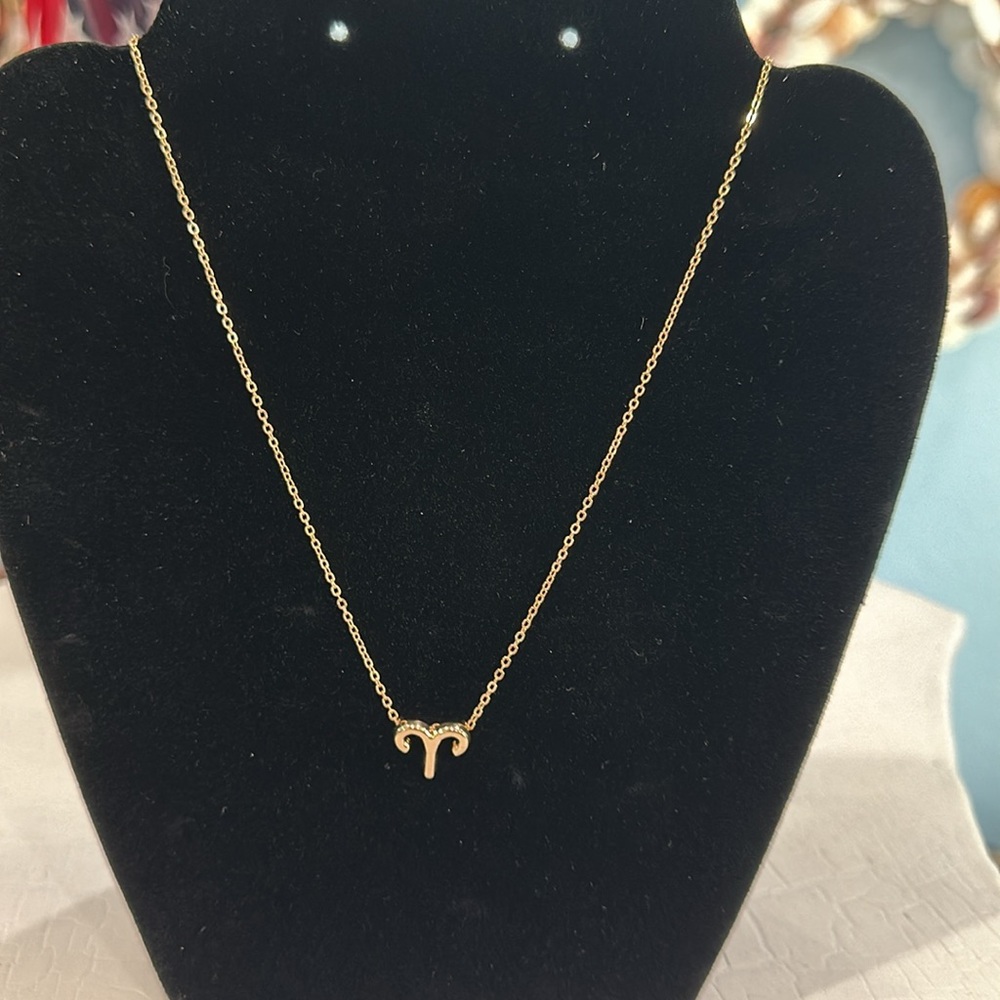 NEW Carded Gold Plated Zodiac Necklace Aries - Picture 3 of 5
